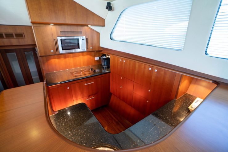 MARINA | 2008 56′3″ (17.14m) Luxury Performance Motor Yacht built by US shipyard Huckins Yacht