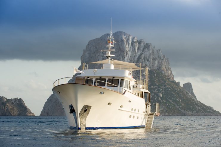 Monara | 1969 26m (85ft) Classic Motor Yacht built by Dutch shipyard Feadship