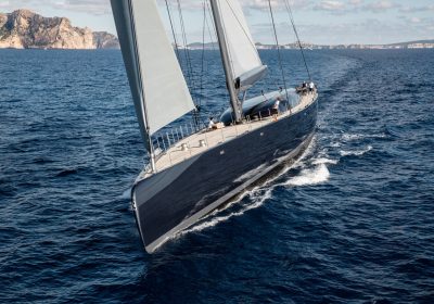 NGONI-2017-190-422-ROYAL-HUISMAN-Cruising-Sailboat-Yacht-For-Sale-YachtDealz3