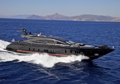 OPATI-2011-39.5m-130-Sport-Motor-Yacht-for-charter-YachtDealz12