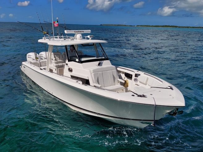 Pursuit S 358 | 2022 35ft (10.67m) Versatile Superyacht Tender or Day Boat built by Pursuit Boats