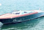 SM ART | 2016 33ft (10m) Aquariva Super Day Boat built by Italian shipyard RIVA