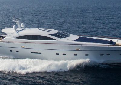 SUB-ZERO-2007-31m-101722-Sport-Motor-Yacht-for-charter-YachtDealz8