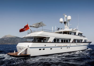 Synthesis-66-1982-137-FEADSHIP-Motor-Yacht-For-Sale-YachtDealz4