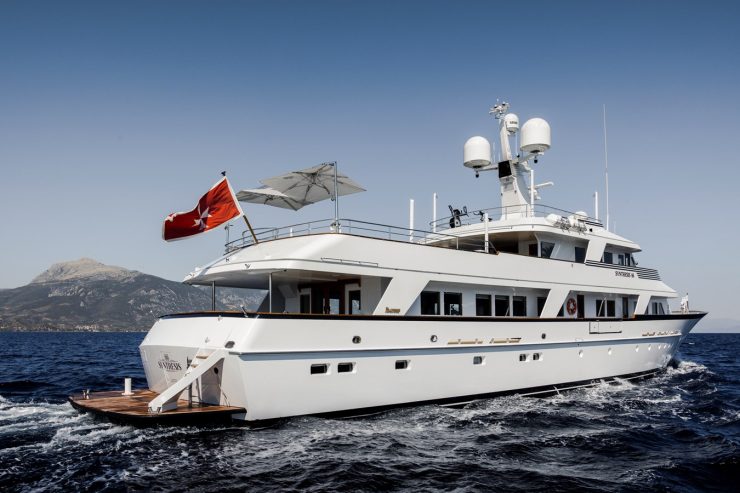 Synthesis 66 | 1982 42m (137′) Luxury Motor Yacht built by Dutch shipyard Feadship