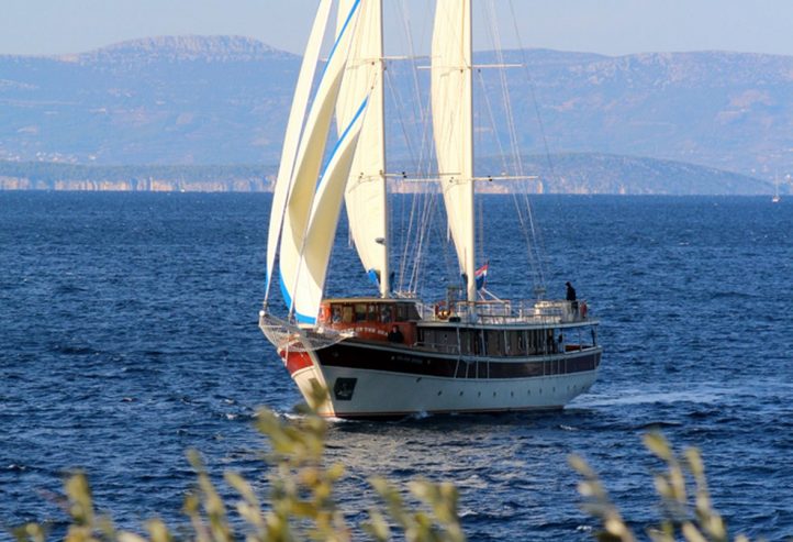 TAJNA MORA | 2007 31m (102′) Custom Traditional Wood Gulet Sail Yacht