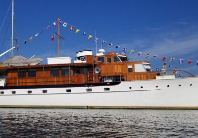 TIMELESS-1947-24m-78922-Classic-Motor-Yacht-for-charter-YachtDealz1