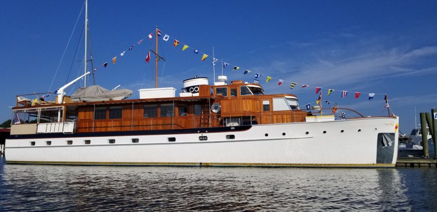 TIMELESS | 1947 24m (78’9″) Classic Cruising Motor Yacht built by American industrialist John Trumpy