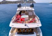 WHITE PEARL I | 2010 33.91m (111’2″ ) Performance Flybridge Motor Yacht from British shipyard Sunseeker