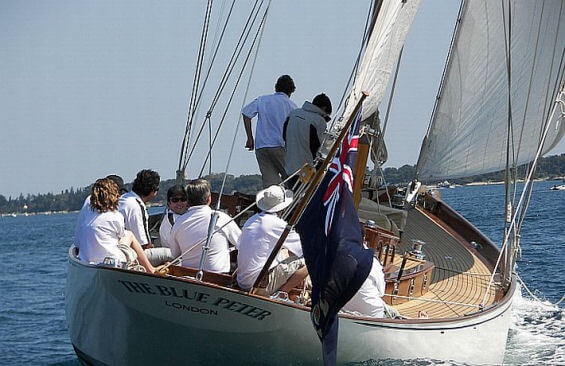 Blue Peter | 1930 20m (65’7″) Classic Cruiser Racer Sailing Yacht from British boat builder W. King & Sons