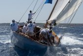 Blue Peter | 1930 20m (65’7″) Classic Cruiser Racer Sailing Yacht from British boat builder W. King & Sons