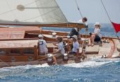 Blue Peter | 1930 20m (65’7″) Classic Cruiser Racer Sailing Yacht from British boat builder W. King & Sons