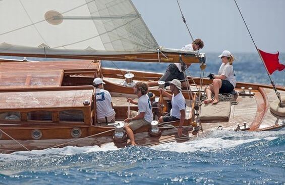 Blue Peter | 1930 20m (65’7″) Classic Cruiser Racer Sailing Yacht from British boat builder W. King & Sons