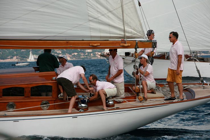 Blue Peter | 1930 20m (65’7″) Classic Cruiser Racer Sailing Yacht from British boat builder W. King & Sons