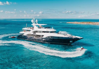 COUNTLESS-2016-132-40.20m-Motor-Yacht-for-charter-YachtDealz2