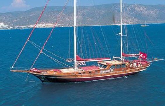 Cobra Queen | 2003 32m (104’11”) Modern Gulet Motor Sail Yacht from Turkish shipyard Bodrum