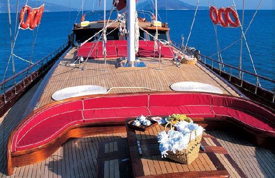 Cobra Queen | 2003 32m (104’11”) Modern Gulet Motor Sail Yacht from Turkish shipyard Bodrum