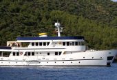 Donna Del Mare | 2007 34.6m (113’5″ ) Modern Steel Motor Yacht from Turkish shipyard Aegean Yacht