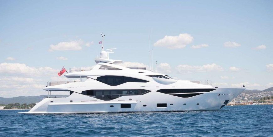 E Motion | 2016 40.05 m (131’3″) Luxury Performance Motor Yacht from British shipyard Sunseeker