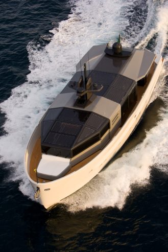 GOOD LIFE | 2010 25.91m (85′) Luxury Motor Yacht from Italian shipyard ARCADIA YACHTS