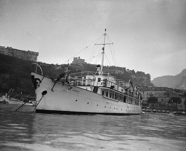 GRACE | 1928 44.81m (147′) Classic Luxury Steel Motor Yacht from British shipyard Camper & Nicholsons