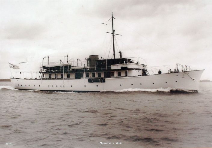 GRACE | 1928 44.81m (147′) Classic Luxury Steel Motor Yacht from British shipyard Camper & Nicholsons