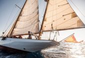 Gladoris II | 1928 24.5m (80’5″) Classic Cruising Sail Yacht from British boat builders Luke Brothers