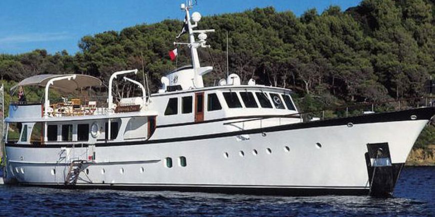 Heavenly Daze | 1972 32.22m (105’7″) Classic Steel Motor Yacht from Dutch shipyard Feadship