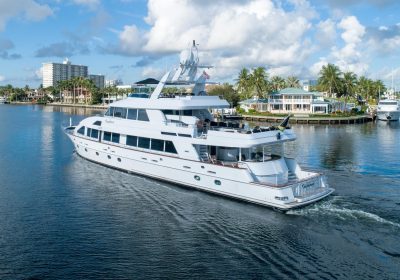 INSPIRED-2000-38.71m-127-Motor-Yacht-for-sale-YachtDealz56