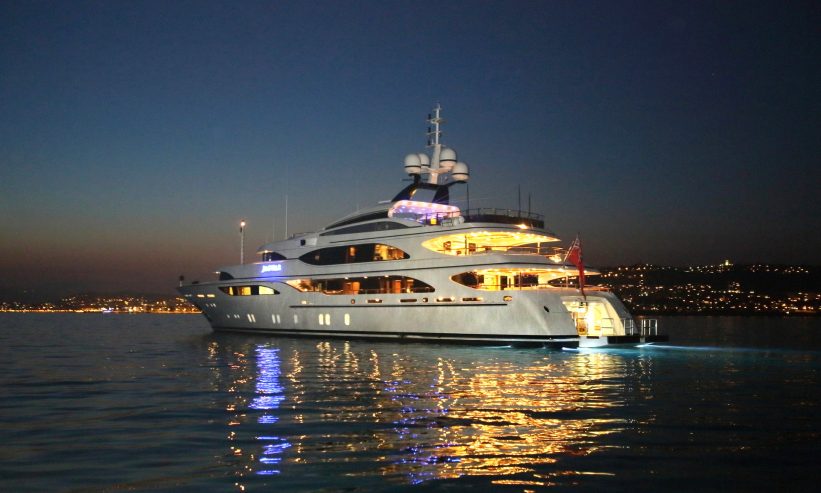 JAGUAR | 2005 56.08m (183’9″) Modern Classic Tri-Deck Steel Motor Yacht from renowned Italian shipyard Benetti