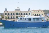 KALLISTA | 1975 17.25m (56’7″) Classic Trawler Conversion To Luxury Motor Yacht from Portuguese shipyard NAVALIA