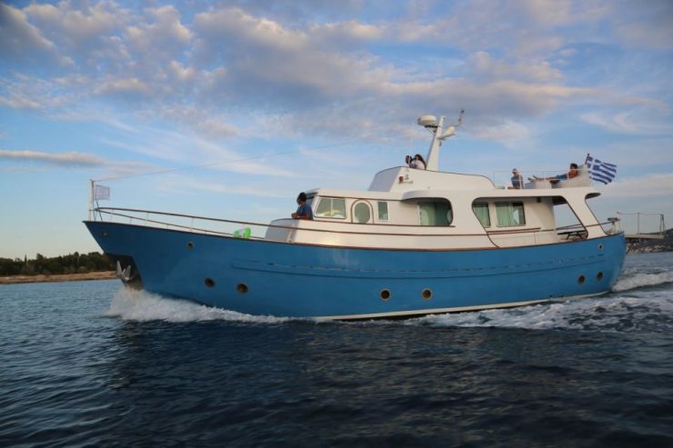 KALLISTA | 1975 17.25m (56’7″) Classic Trawler Conversion To Luxury Motor Yacht from Portuguese shipyard NAVALIA