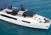 M OCEAN | 2012 34.99m (114’10”) Luxury Motor Yacht from Italian shipyard ARCADIA YACHTS