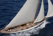 MOONBEAM OF FIFE III | 1903 30.94m (101’5″) Classic Cruising Wood Sail Yacht from British shipyard William Fife & Sons