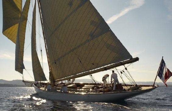 MOONBEAM OF FIFE III | 1903 30.94m (101’5″) Classic Cruising Wood Sail Yacht from British shipyard William Fife & Sons