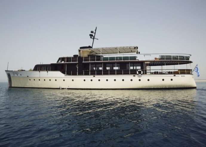 Maid Marian 2 | 1931 33.2 m. (108.9 ft) Classic Luxury Cruising Motor Yacht