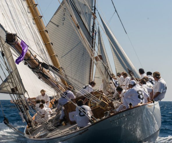 Moonbeam IV | 1914 32.1m (105’3″) Classic Wood Sail Yacht from British shipyard William Fife & Sons