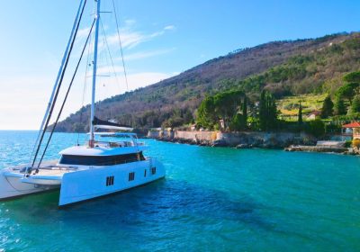 NALA-ONE-2019-23.99m-78822-Catamaran-Motor-Sail-Yachtfor-charter-YachtDealz1