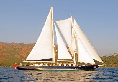 OFELIA-2000-34.4m-112822-Sloop-Steel-Sail-Yacht-for-charter-YachtDealz1