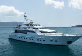 OSCAR 11 | 1990 31.52m (103’4″) Luxury Flybridge Motor Yacht from Australian shipyard Warren Yachts