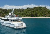 OSCAR 11 | 1990 31.52m (103’4″) Luxury Flybridge Motor Yacht from Australian shipyard Warren Yachts