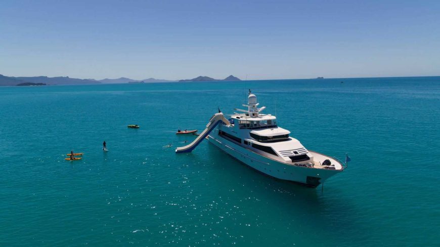 PHOENIX ONE | 1991 34.75m (114′) Luxury Flybridge Aluminium Motor Yacht from Australian shipyard Lloyds