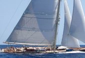 SHAMROCK V | 1930 36.58m (120′) Classic “J-Class” Sloop Sail Yacht from British shipyard Camper & Nicholsons