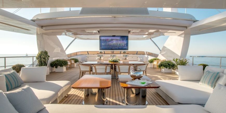 NELA | 2014 42m (137’7″) Luxury Motor Yacht from renowned Italian shipyard Benetti