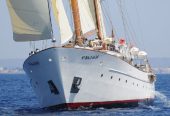 Southern Cross | 1962 33m (109’5″) Classic Luxury Motor Sailing Yacht from British shipyard Yarrow & Co