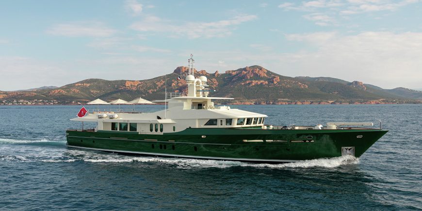 W EXPLORER | 2009 36.5m (119’7″) Luxury Steel Motor Yacht from Italian shipyard Benetti