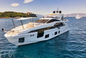 WAVE | 2019 26.78m (87’10”) Luxury Flybridge Performance Motor Yacht from Italian shipyard AZIMUT