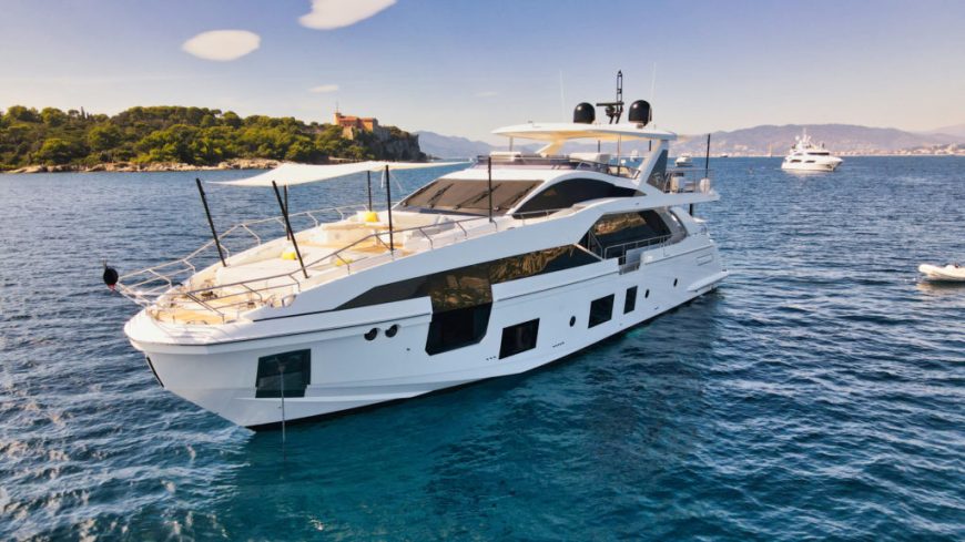 WAVE | 2019 26.78m (87’10”) Luxury Flybridge Performance Motor Yacht from Italian shipyard AZIMUT