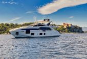 WAVE | 2019 26.78m (87’10”) Luxury Flybridge Performance Motor Yacht from Italian shipyard AZIMUT