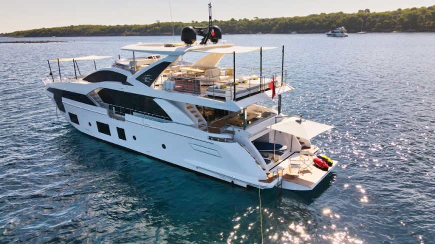 WAVE | 2019 26.78m (87’10”) Luxury Flybridge Performance Motor Yacht from Italian shipyard AZIMUT